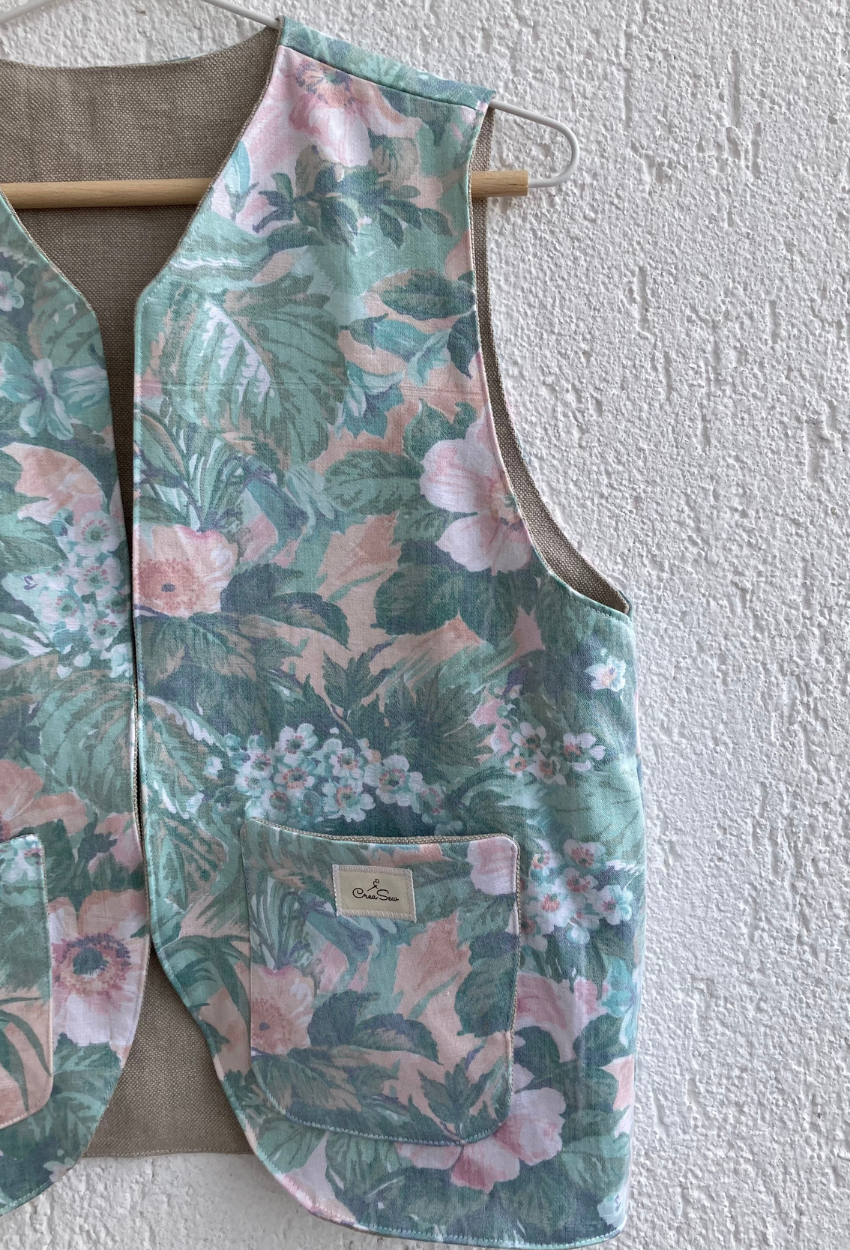 Water-Green Sleeveless Jacket - Image 3