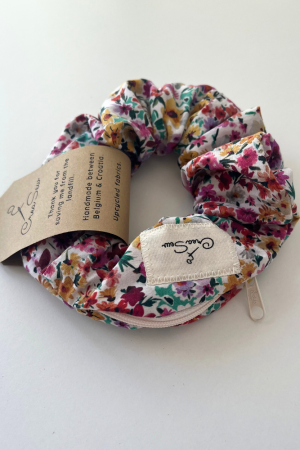 Summer Flowers Zipper Scrunchie